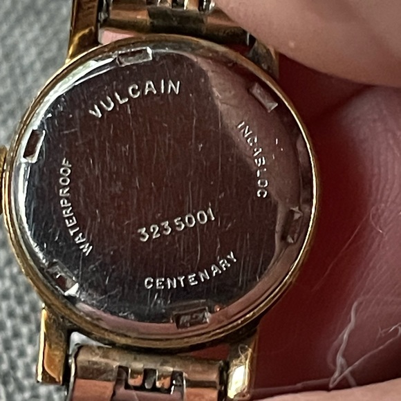 Vulcain Ladies Gold Winding Watch with Speidel Stretchable Wristband vintage - Picture 7 of 10